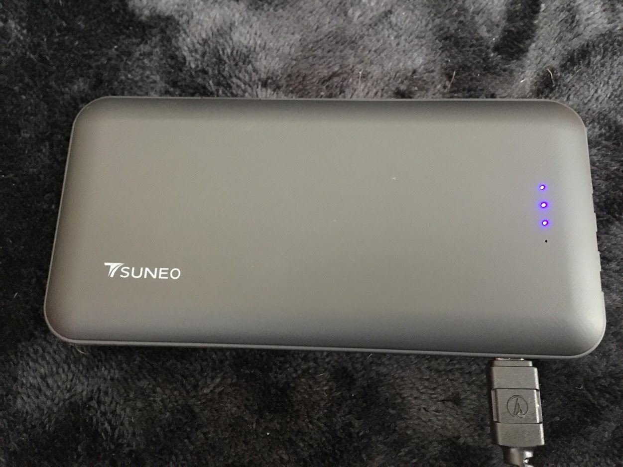 Tsuneoのモバイルバッテリーをおすすめしたい3つの理由 ケーブル付きでお手軽に充電可能 音楽理論 Com